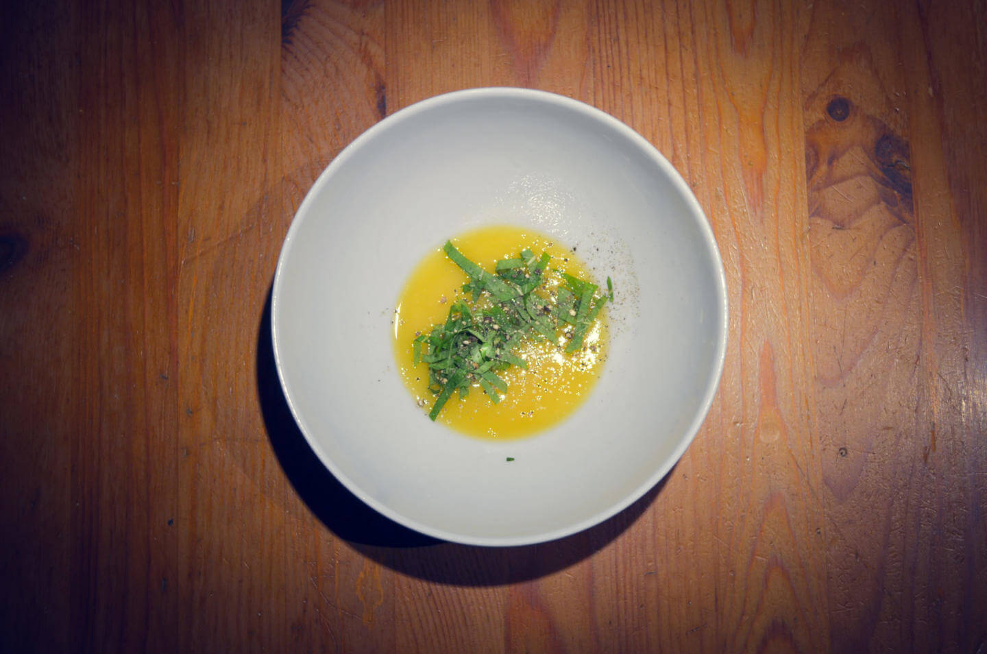 Rezept: Frischer Mango-Gurken-Salat mit Minze-Dressing