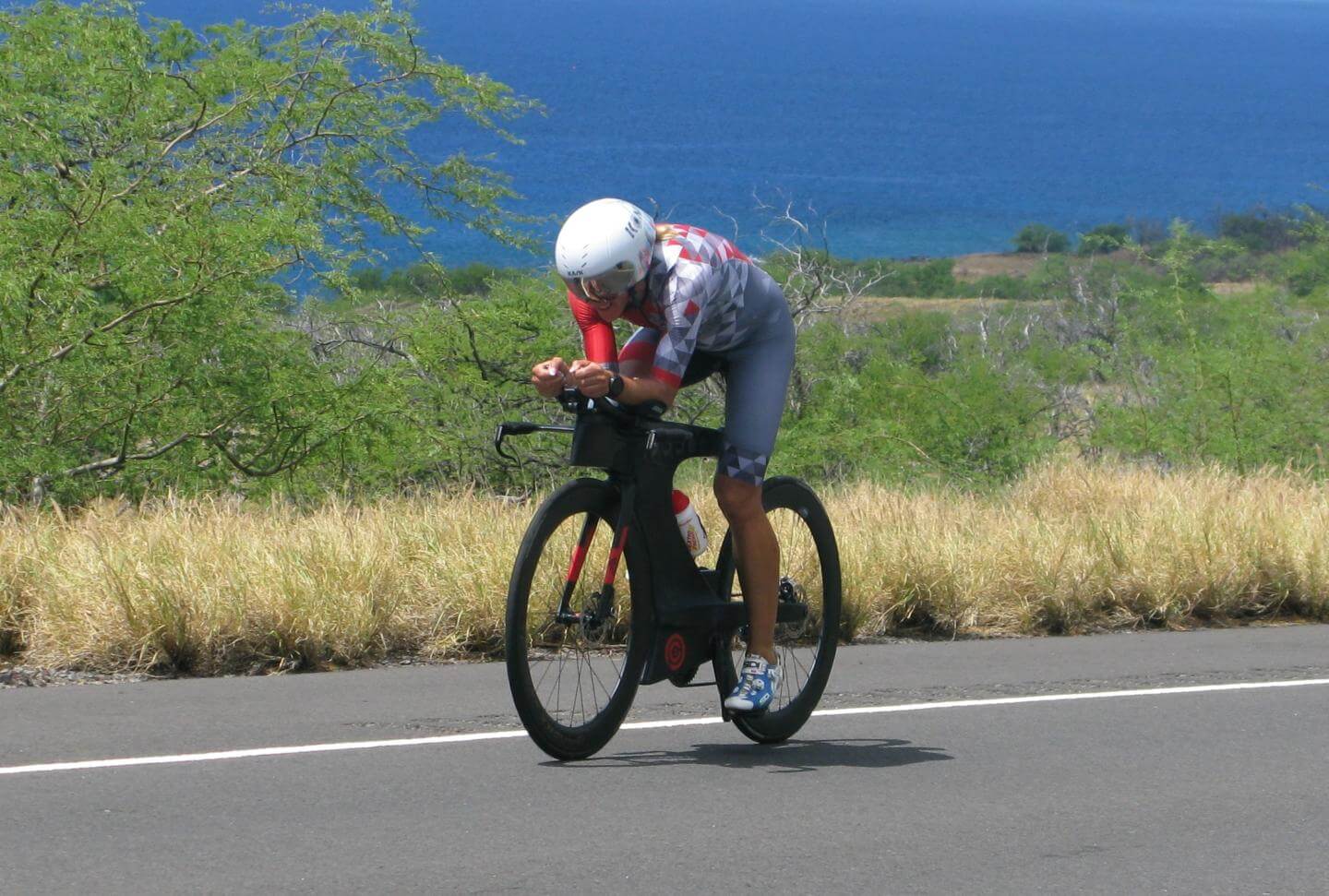 IRONMAN-Hawaii-MAreen-Hufe-Bike