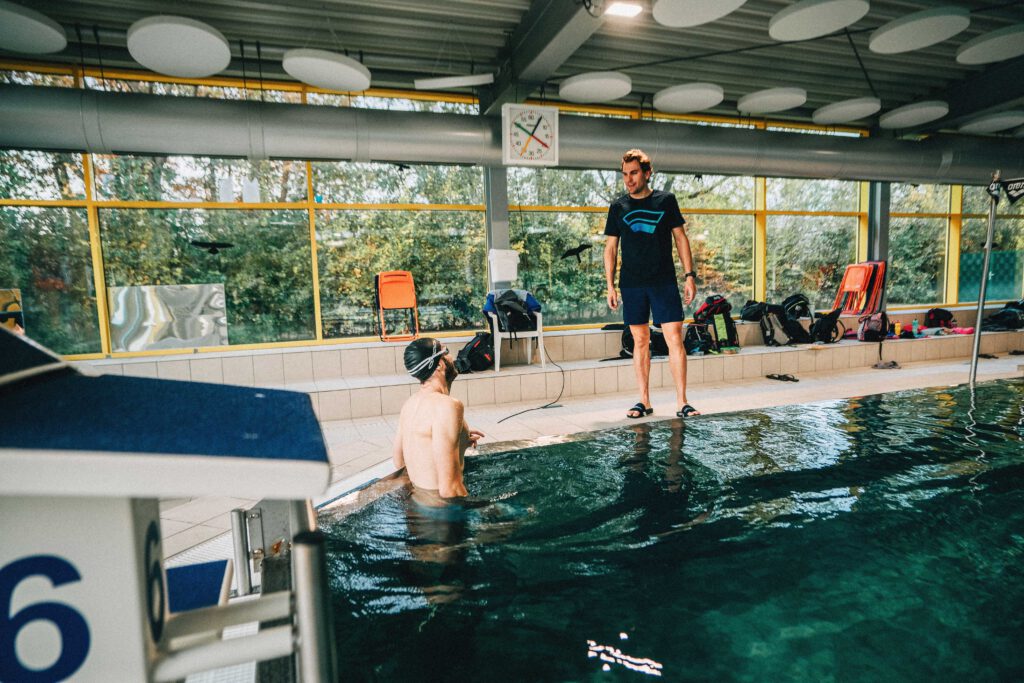 Schwimmtraining in der Off-Season im Triathlon